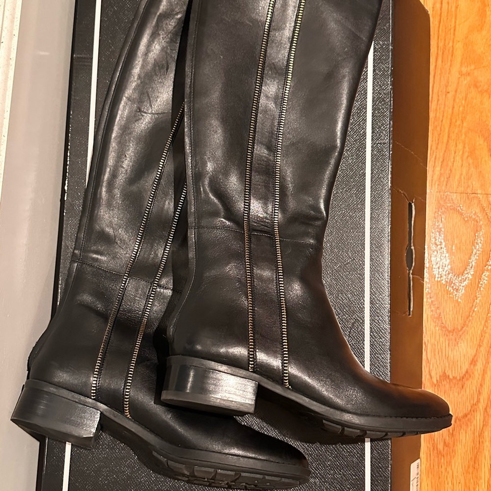 Karl Lagerfeld leather Under the Knee Zipper Detail Tall Boots Black Size 7.5